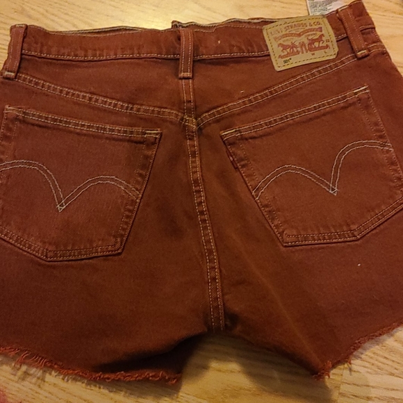 Never worn Levis cutoff shorts - Picture 2 of 2